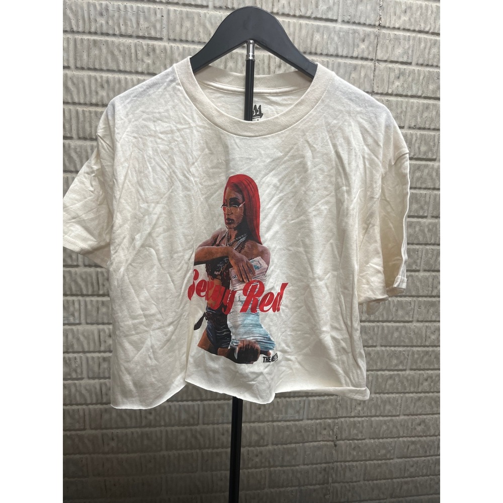Legends Apparel Sexyy Red Graphic Crop Top Cream Hip Hop 50th Anniversary Tee M